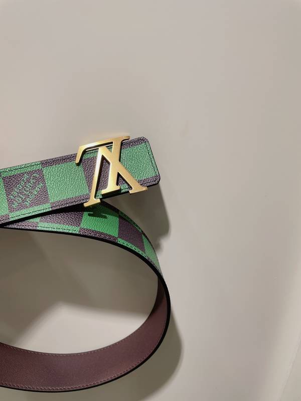 Louis Vuitton 40MM Belt LVB00339